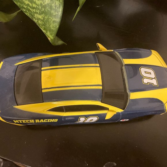 Chevy MTech Racing Car - Picture 2 of 9